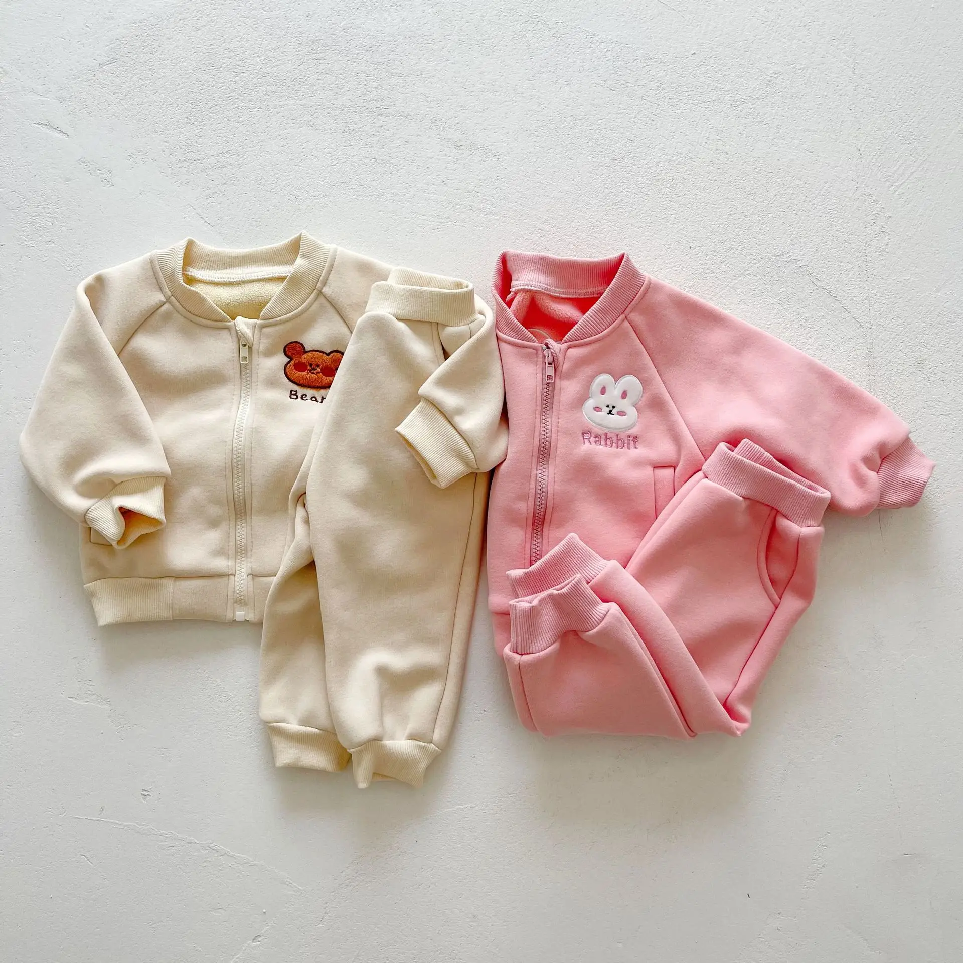 

Baby Boy Clothes Autumn Winter Children Suit Corduroy Slacks Baby Two-piece Suit Cartoon Bear Sweater + Plus Velvet Warm