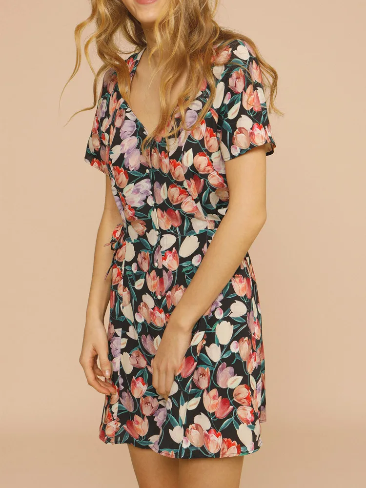 Женское мини-платье с принтом тюльпанов облегающее праздничное однобортное