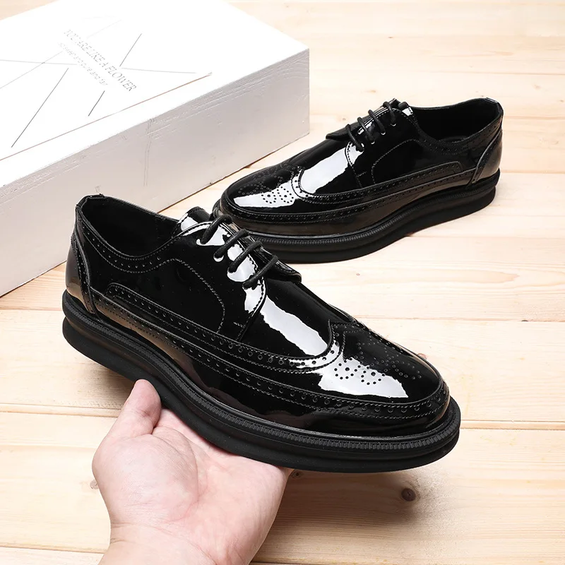 

Брендовые новые мужские кожаные повседневные туфли, модные трендовые лоферы в британском стиле с острым носком на шнуровке, деловые повсед...