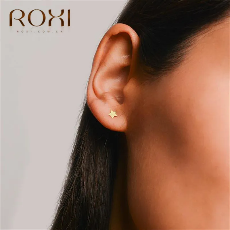Модные ювелирные изделия ROXI, серьги из стерлингового серебра 925 пробы для женщин, минималистичные очаровательные маленькие серьги-гвоздики, полированная поверхность, серьги со звездами