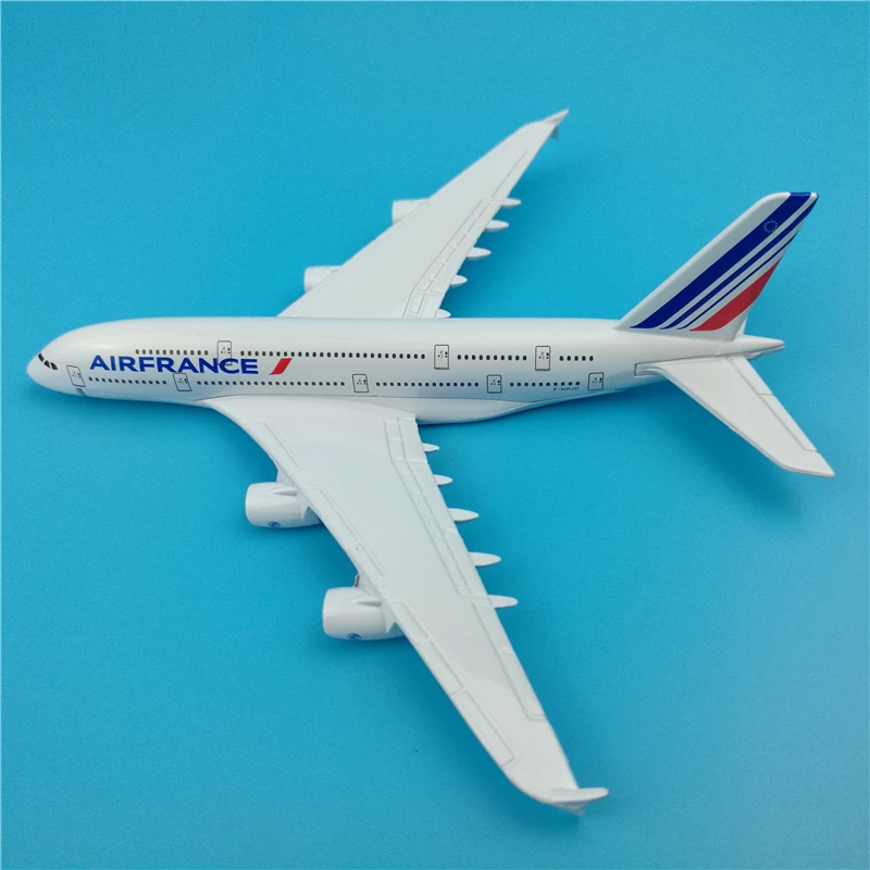 

16 Airbus A380 Air France