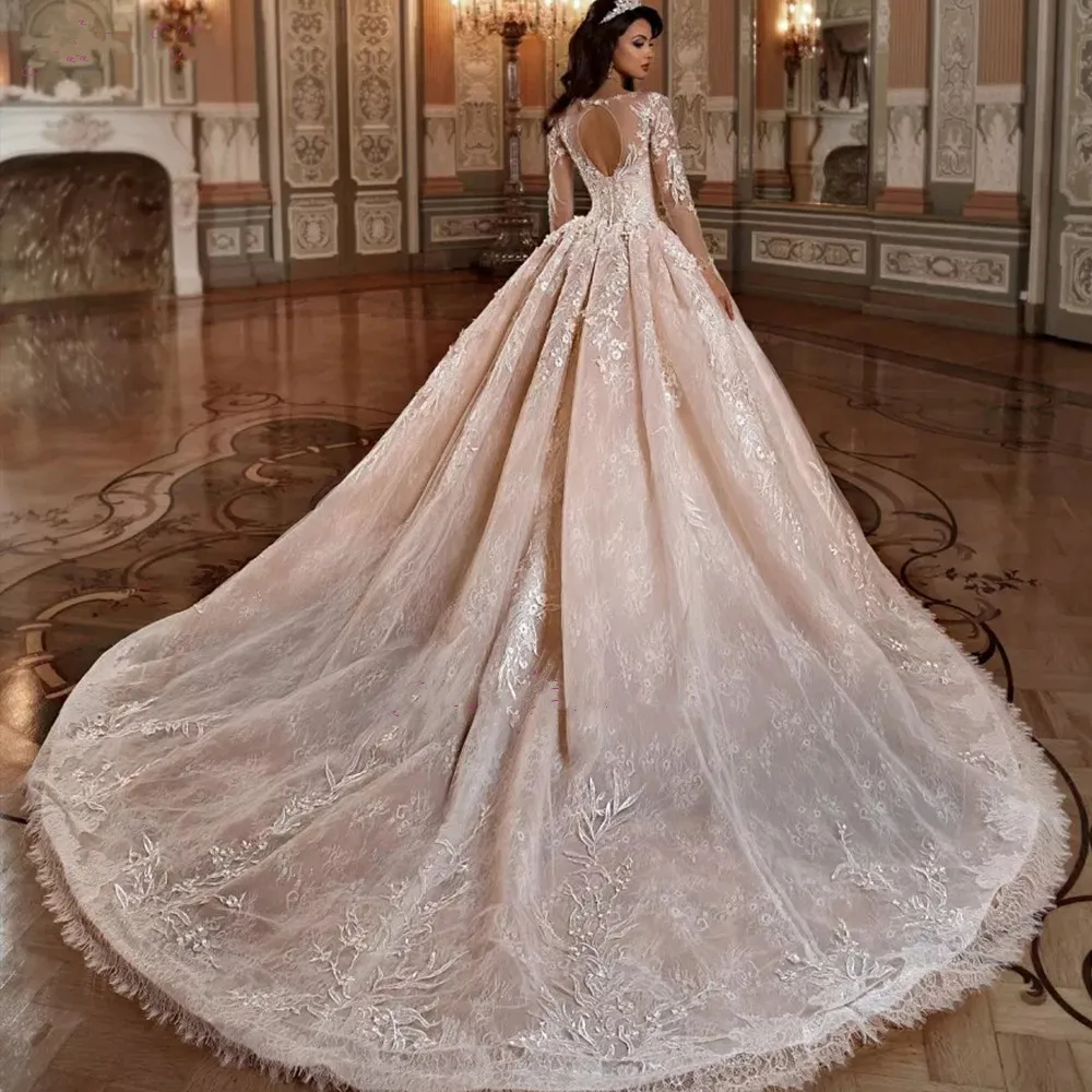 Arabic Plus Size Long Sleeve Organza Wedding Dress Ball Gown Symmetrical Decoration Scoop Neckline Bride Dress Vestido De Noiva