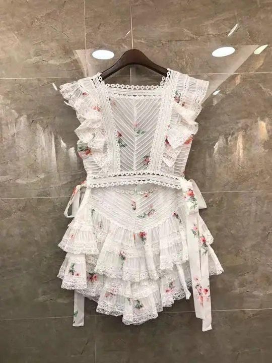 

DEAT 2021 new summer fashion women clothes round neck fly sleeves printed pullover short top and short two pieces set WS04909L