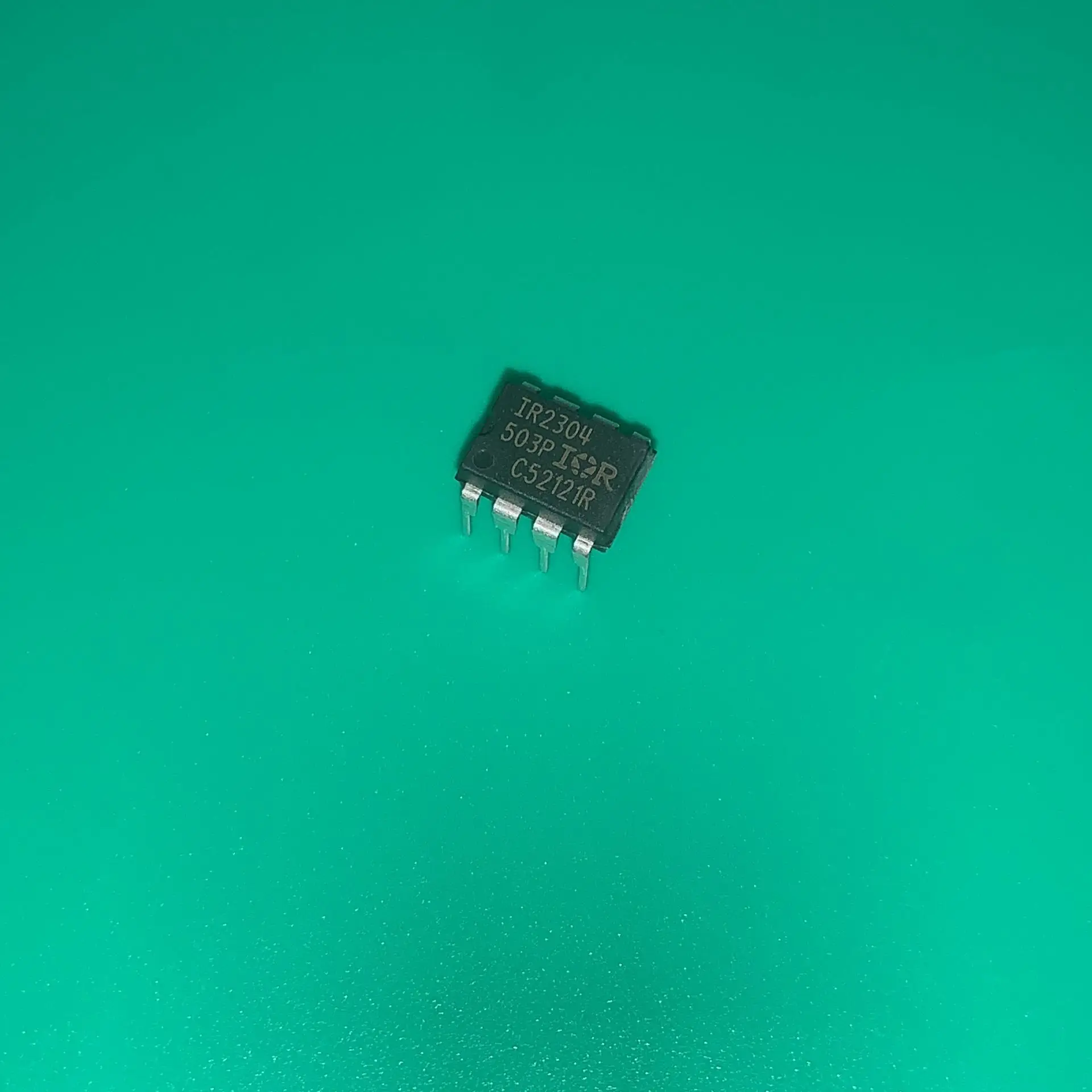 4 шт./лот IR2304 PBF DIP8 IR 2304 IC GATE DRVR HALF BRIDGE 8DIP IR2304PBF 1R2304|Балласты| |