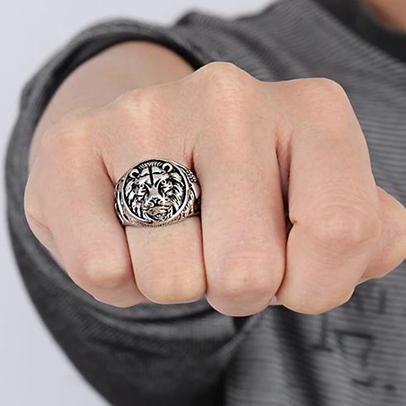 

Lion Signet Men Rings Stainless Steel Animal Jewels Biker Male Jewelry Drop Shipping
