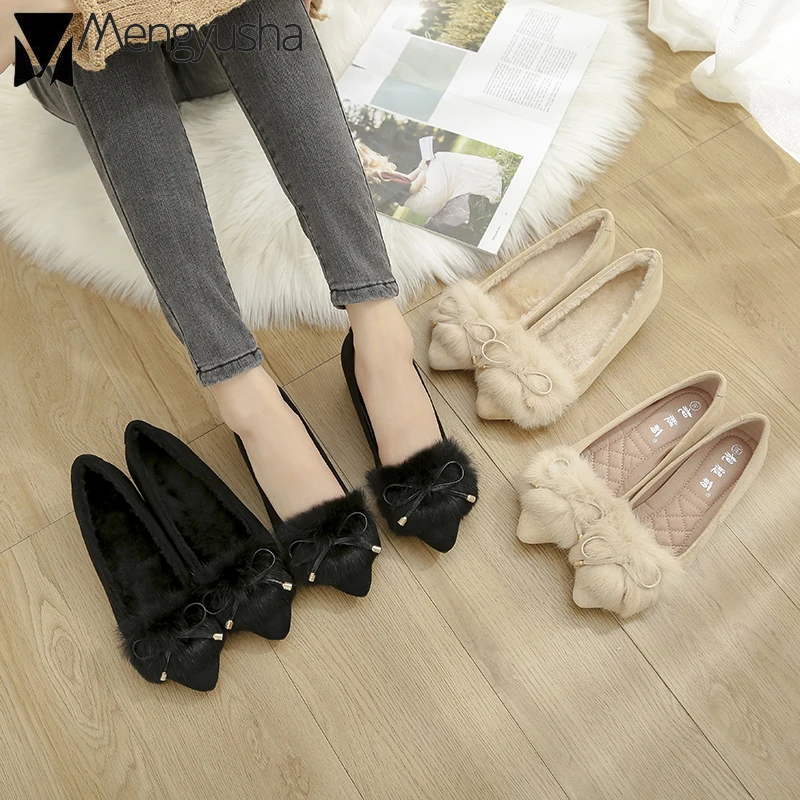 Плюшевые ботинки с кроличьим мехом Женские туфли острым носком на танкетке bowtied