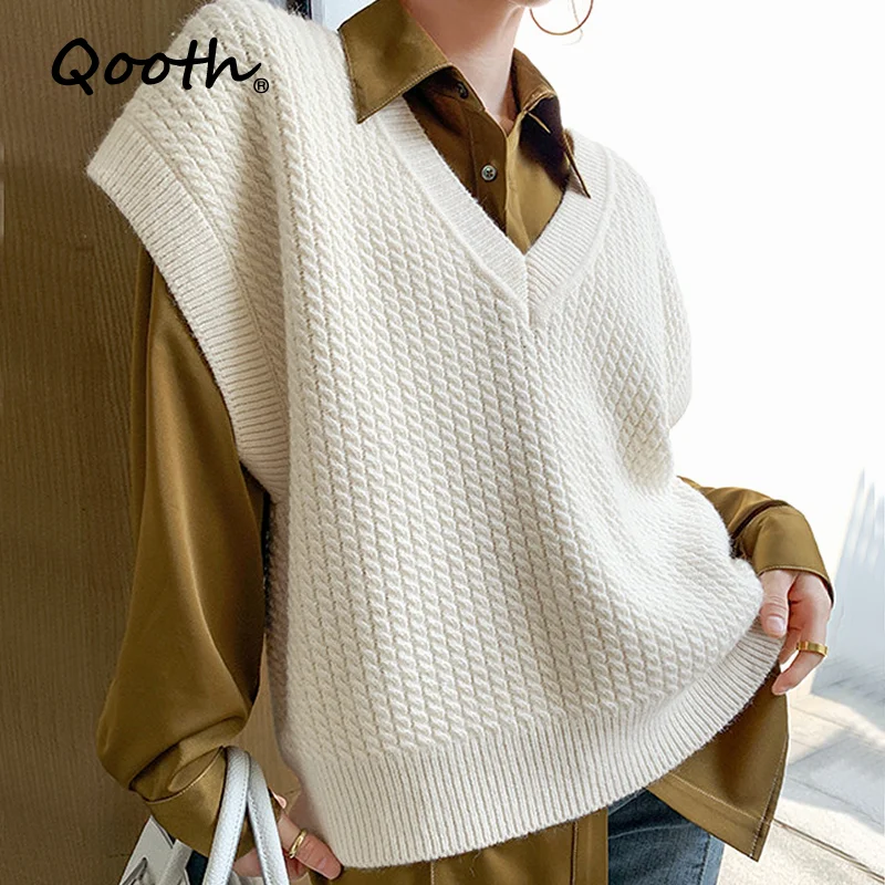 

Qooth Spring Winter 2021 New Women Sweaters Pullovers Sleeveless Vest Soft Waistcoat Vintage Oversize Wild Knitwear Tops QT1114