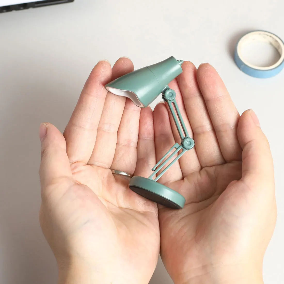 

Mini LED Night Light Clip Portable Travel Lamp Children's Table Lamp Bedroom Eye Protection Reading Light Flexible Reading Light