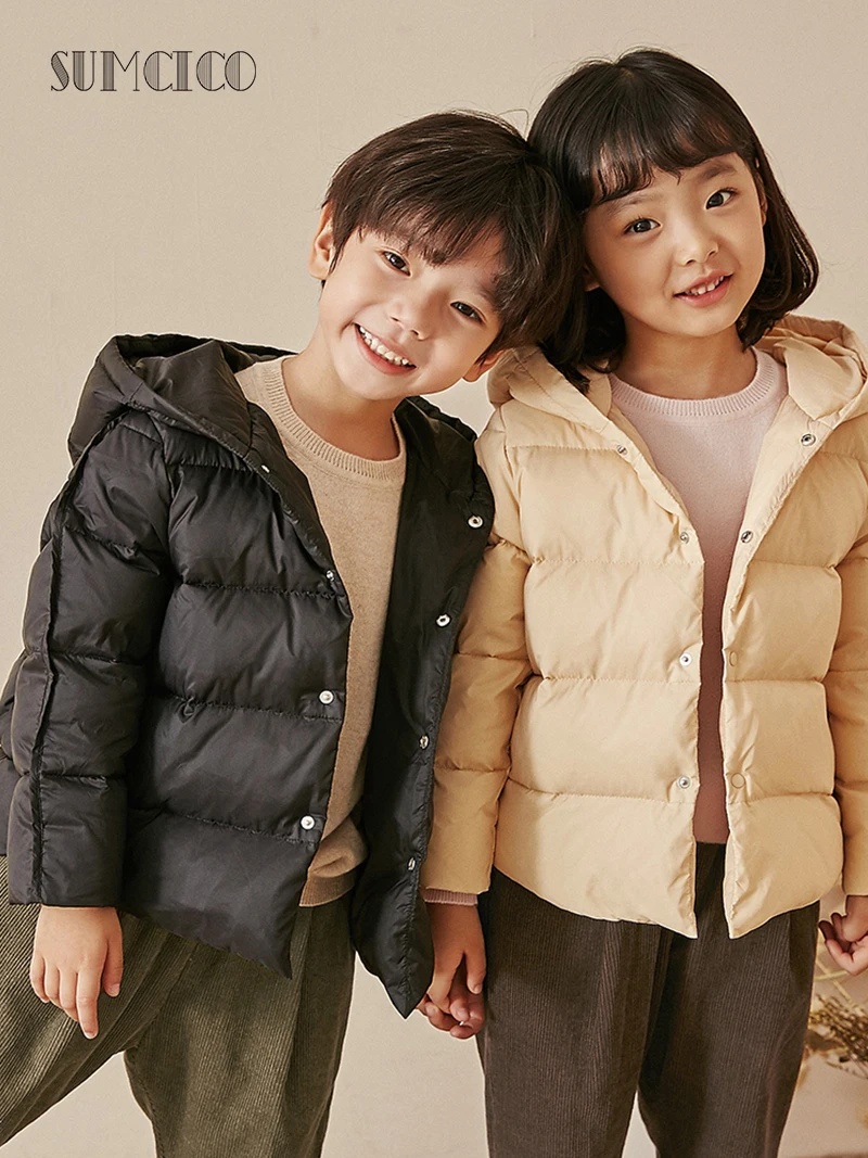Детский пуховик с капюшоном SUMCICO однотонный теплый для маленьких мальчиков и