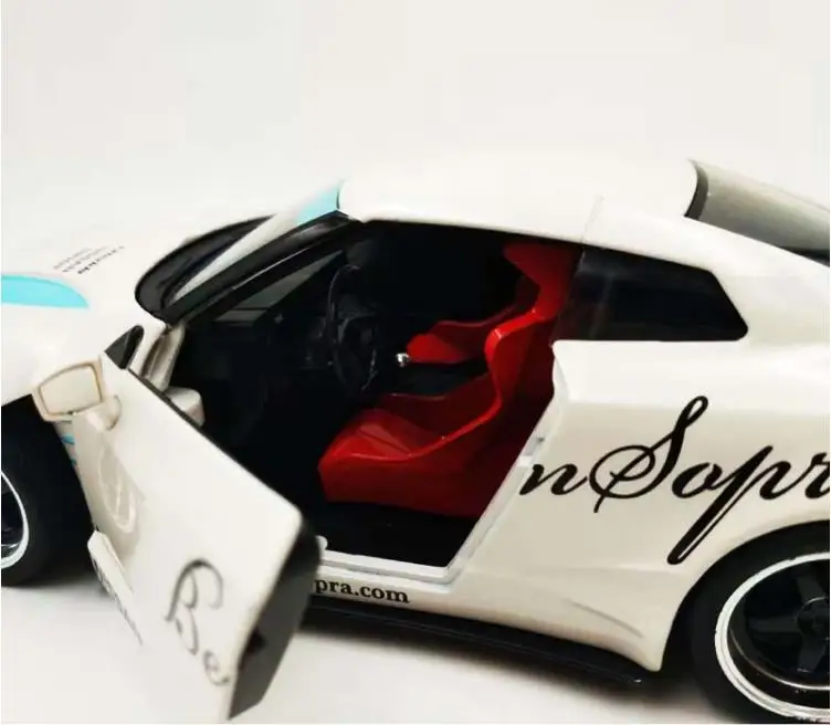 1:24 Nissan supercar,high simulation alloy car model,collectible alloy model,new hot sale,free shipping