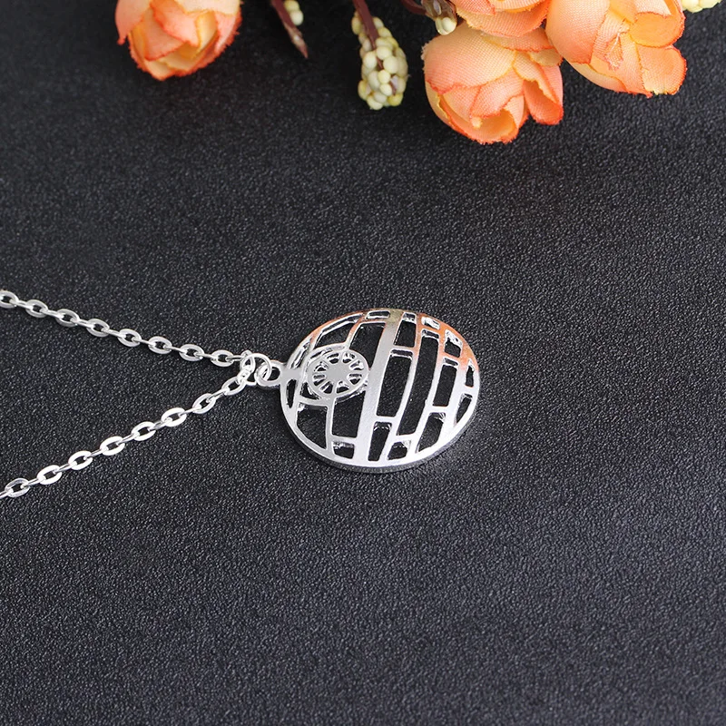

Fashion Movie Jewelry Startrek Cutout Necklace Star Wars Death Star Planet Pendant Darth Vader Anakin Skywalker Luke