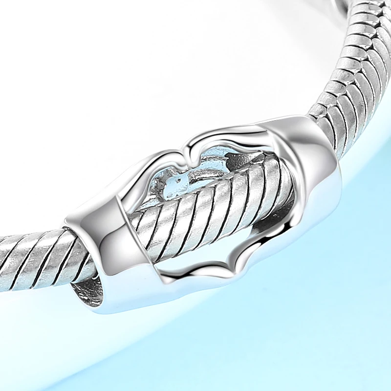 Прекрасный новый 925 стерлингового серебра рука об руку Подвесок в виде