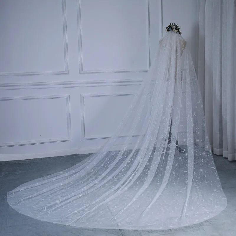 

High Quality One Layer Print Moon and Stars Cathedral Wedding Veil 3.5 m Meter Long Bridal Veil with Comb in Stock