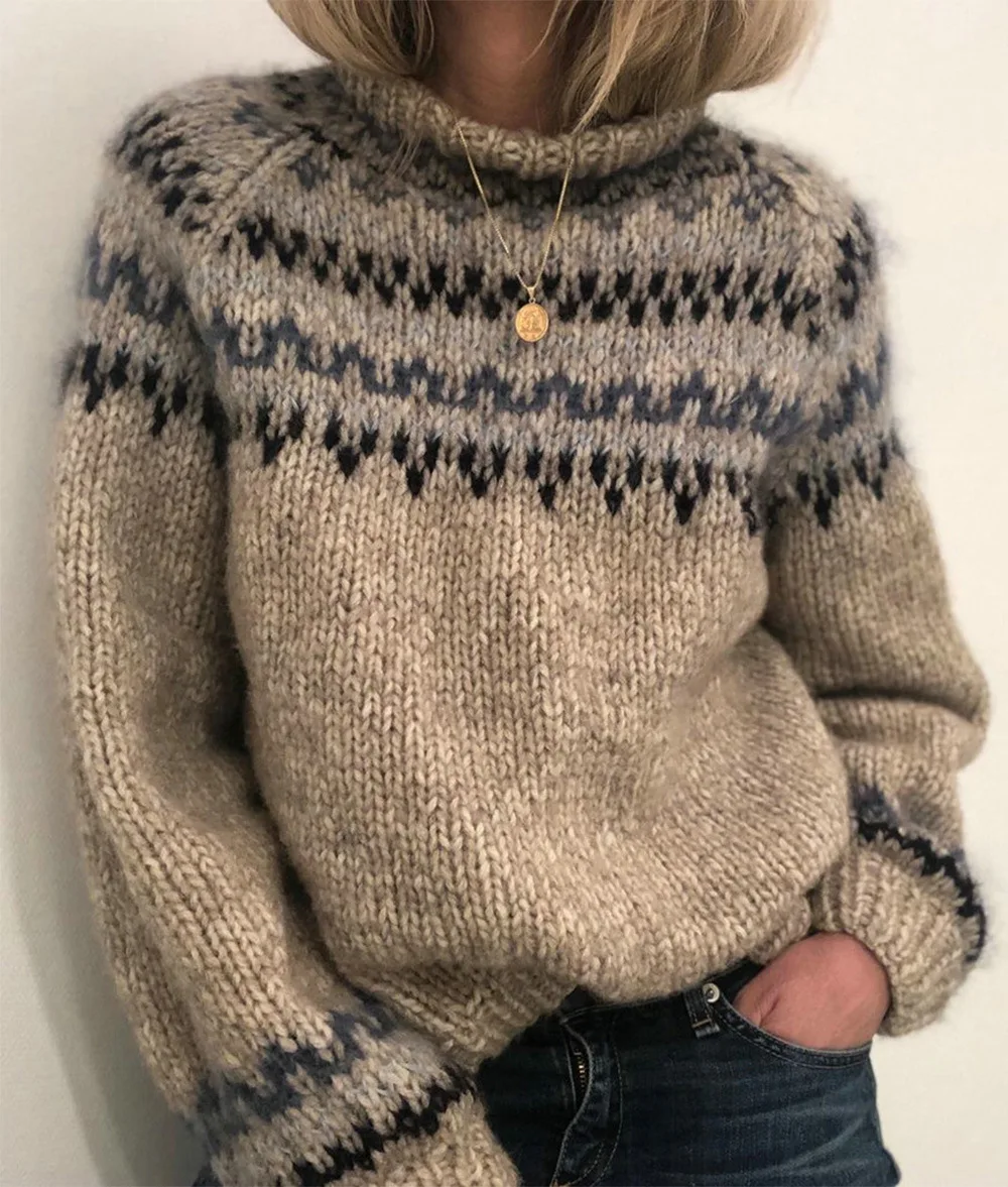

Fashionable Women's Knitted Sweater High Collar Long Sleeve Geometric Wavy Stripe Pattern for Late Autumn and Winter