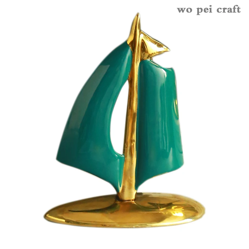 

Gilded Sail Ceramic Office Desk Decor Ornaments Upscale Crafts Boat Sail Sculpture Home Decoration Accessories for Living Room