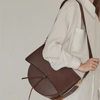 2021 womens crescent bag preferably pu soft leather rivet wide shoulder belt single shoulder bag fashion student messenger bag