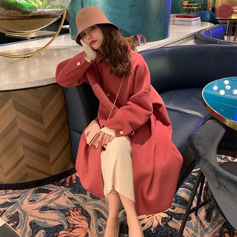 

Qian Furen gold foil double-sided woolen coat women's sense of high-class long doll collar small woolen coat tide