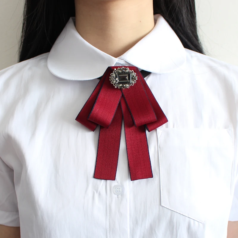 Галстук бабочка винтажная Камея Дамская голова Бриллиантовая лента вечерние