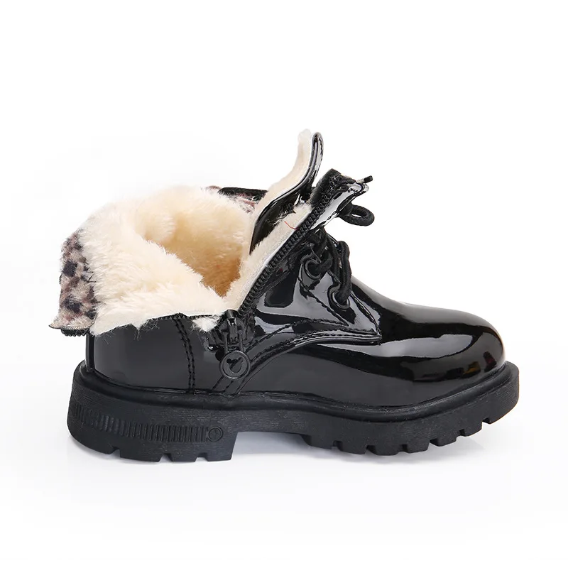 black with plush Новинка для девочек кожаные ботинки для мальчиков обувь Демисезонный из искусственной кожи Детские ботинки модные Дети сапоги теплые зимние ботинки - Цвет: black with plush