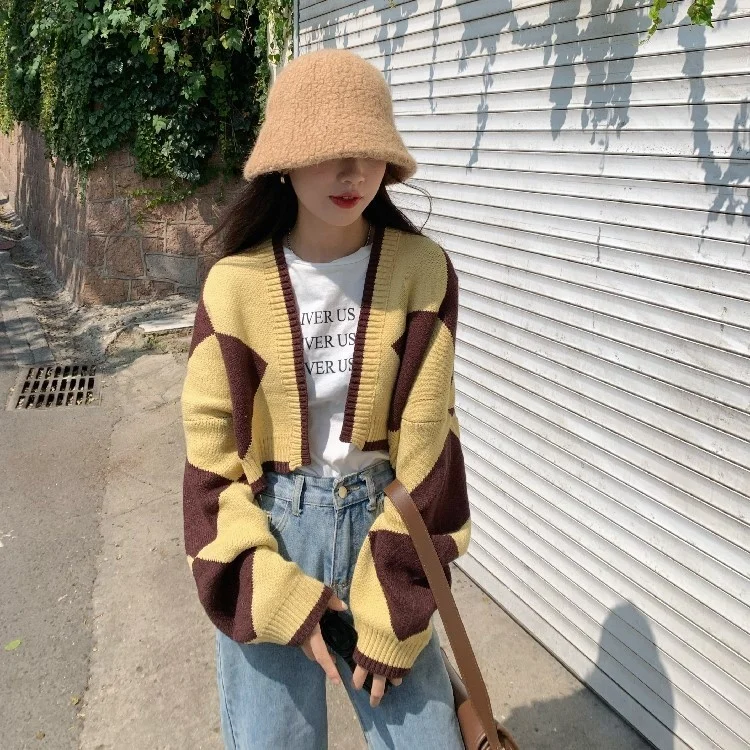 

Loose Lattice Short NeedleNuyoah