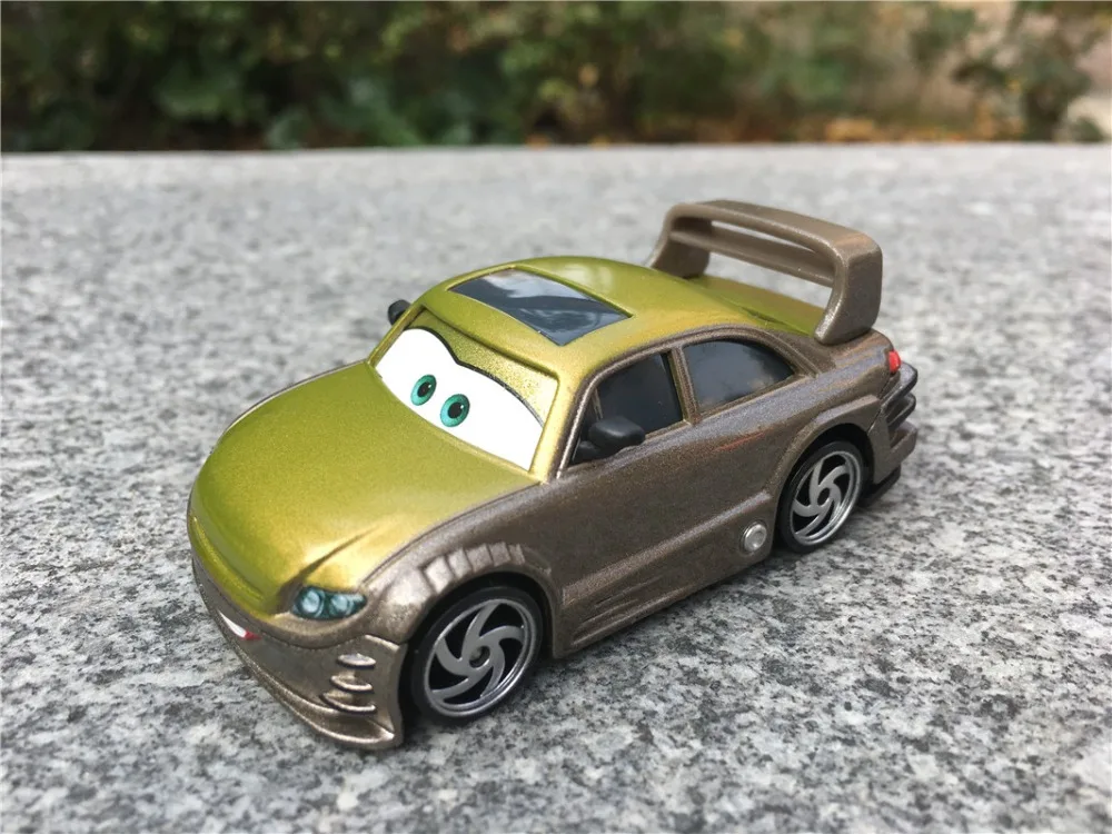 

Машинки из мультфильма Disney Pixar 1:55 KAA REESU