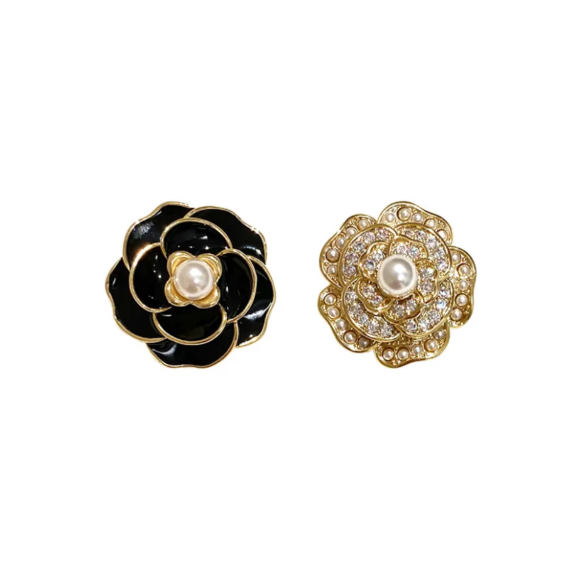 

S925 Needle Metal Asymmetric Flowers Crystal Pearl Earrings South Korean Retro Fashion Senior Stud Earrings Women Jewelry Gift