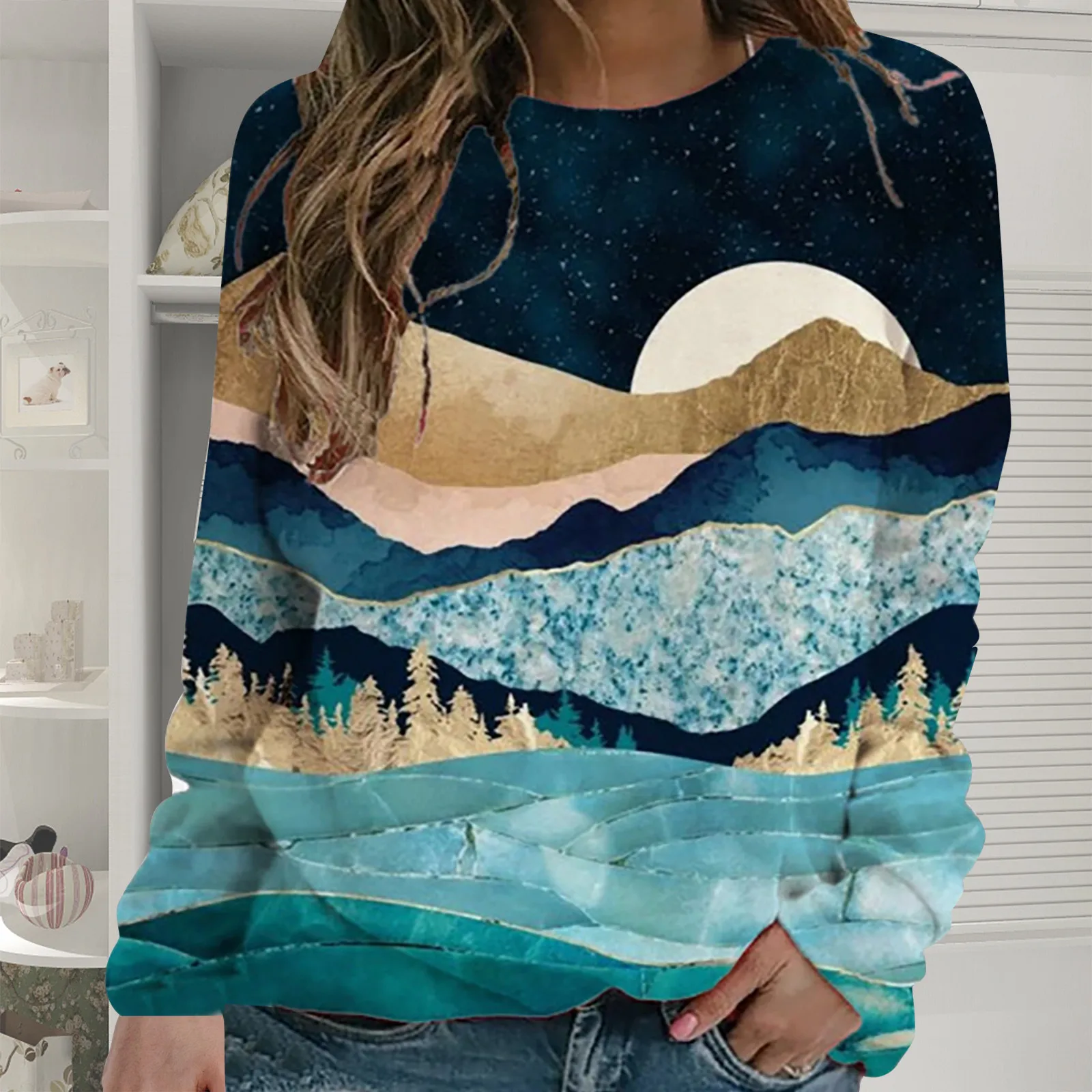 

Женский свитер оверсайз с длинным рукавом и круглым вырезом