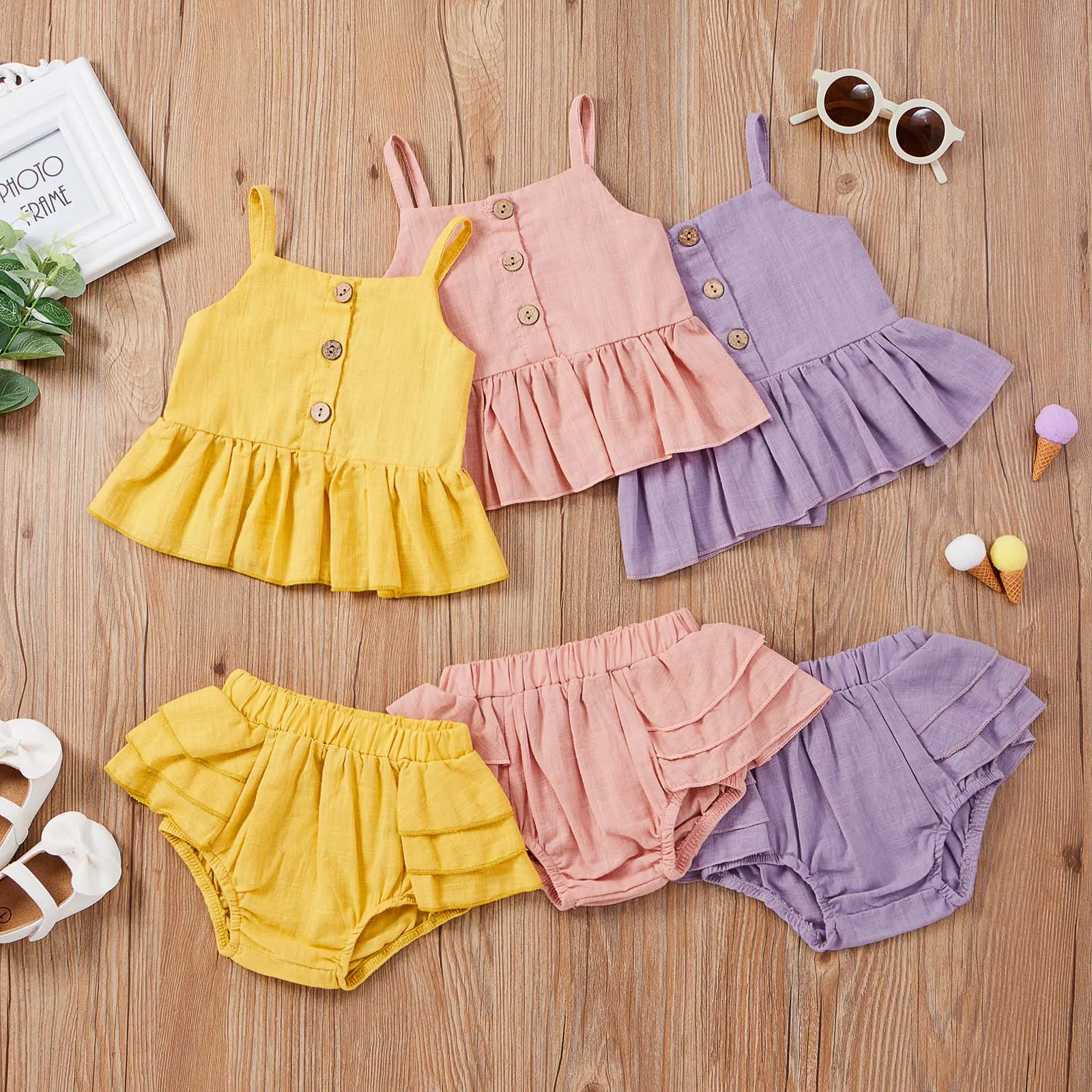 

2021 Одежда для новорожденных девочек, однотонный топ на бретелях с оборками + шорты, Комплекты летней Одежды