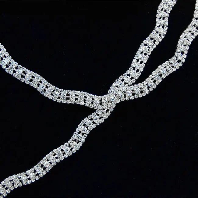 Серебряная отделка Кристалл Аппликация расшитая бисером и стразами цепь пришить