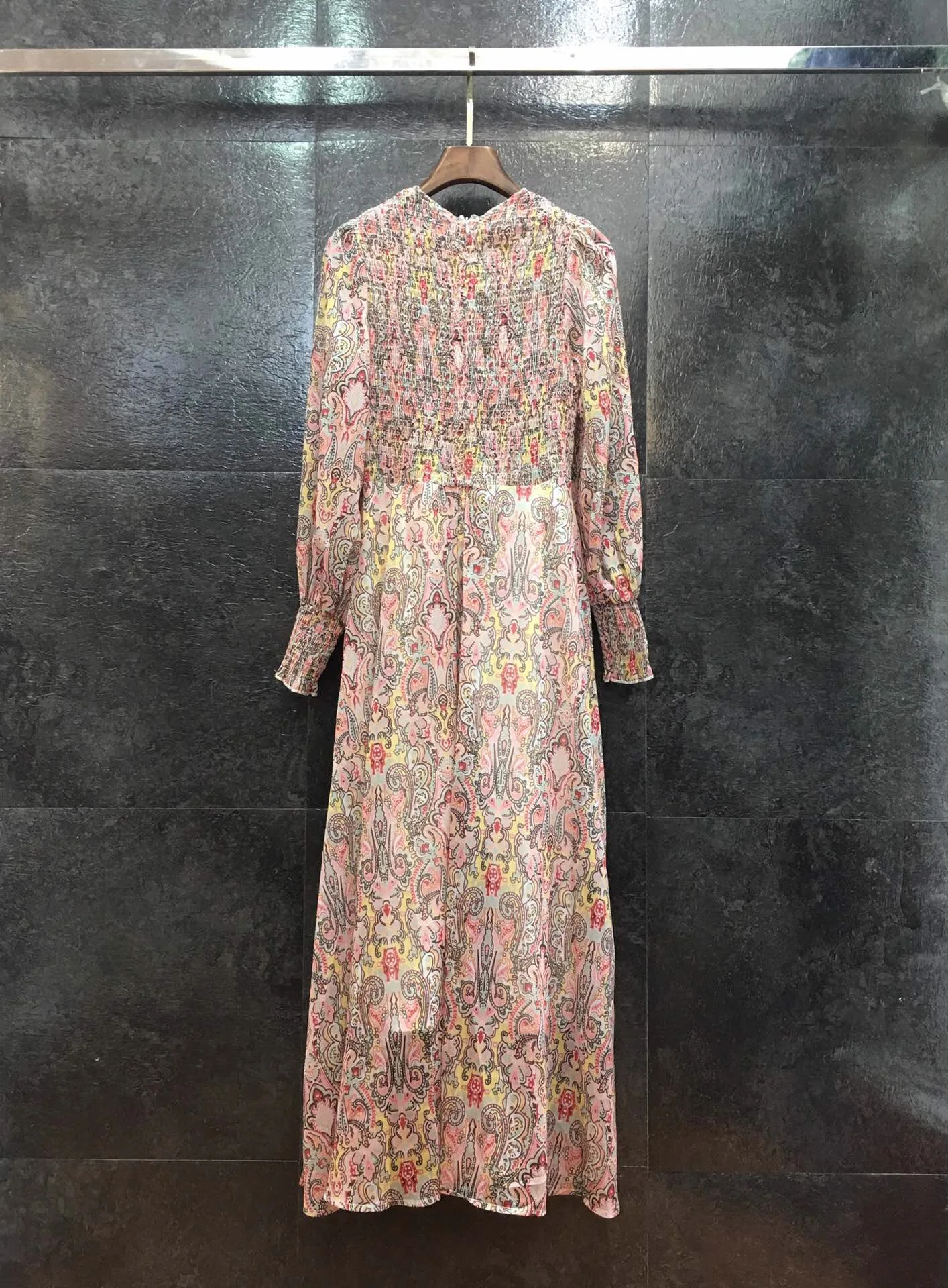 

2020 Earlier Autumn & Winter New Arrival Long Sleeve O-neck Flower Printed Cotton Long Dress 2 Color Pink & Sky Blue