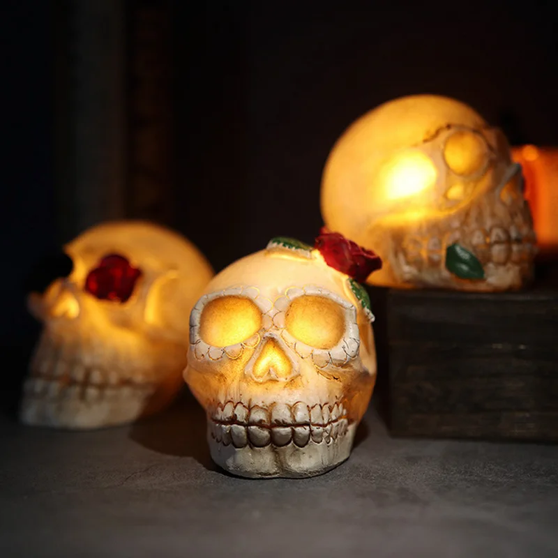 

Halloween Horror Skull Lamp Resin Ghost Skeleton Head LED Electronic Candle Light Haunted House Halloween Party Decor Ornaments