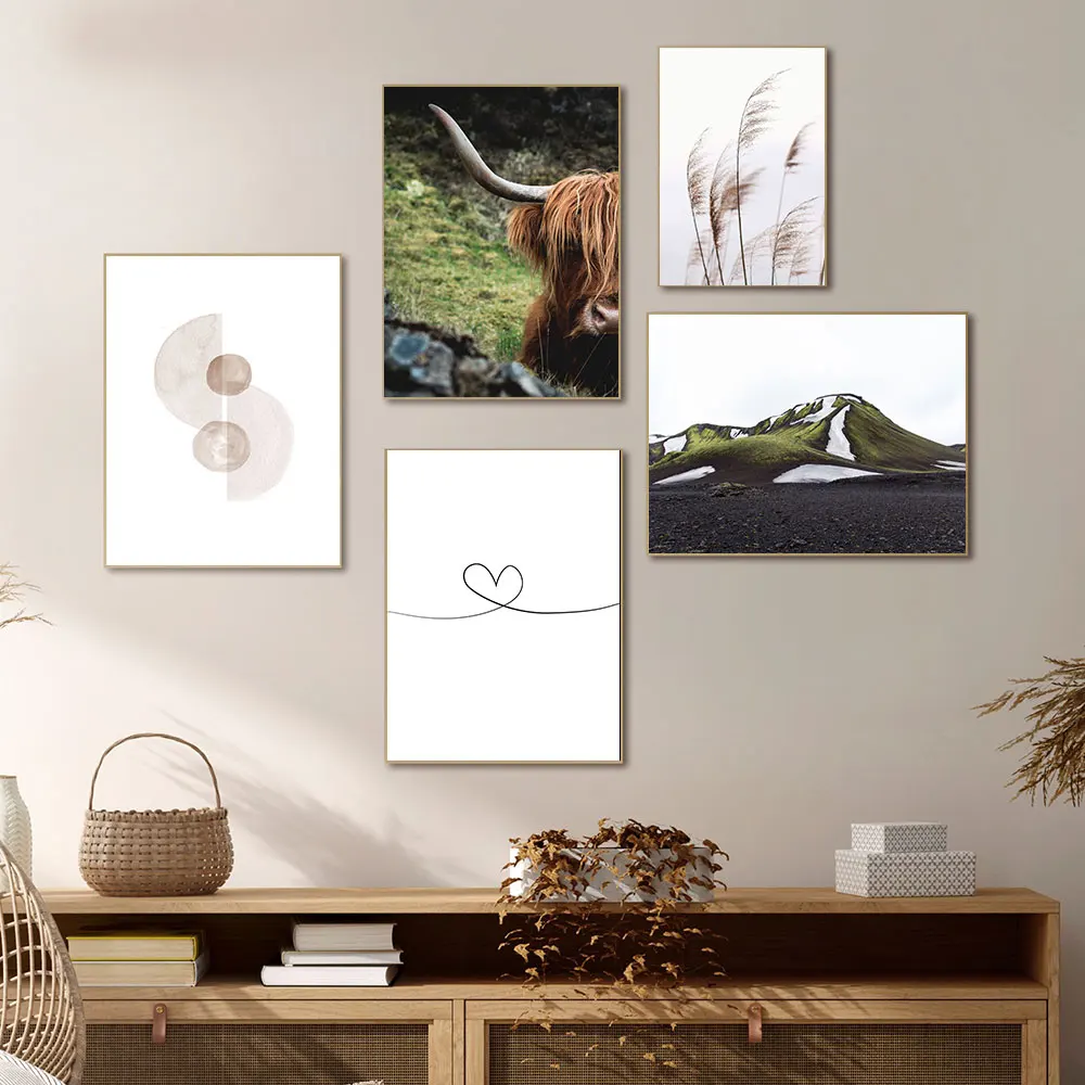 Картина с изображением скота коровы снега горы природы скандинавского пейзажа