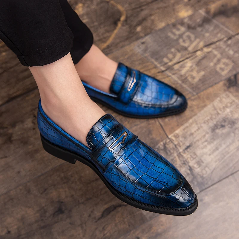 

Men's Leather Loafers Classic Italian Fashion Pointed Boat Shoes Tassel Party Moccasins Breathable Soft Elegant Casual Shoes