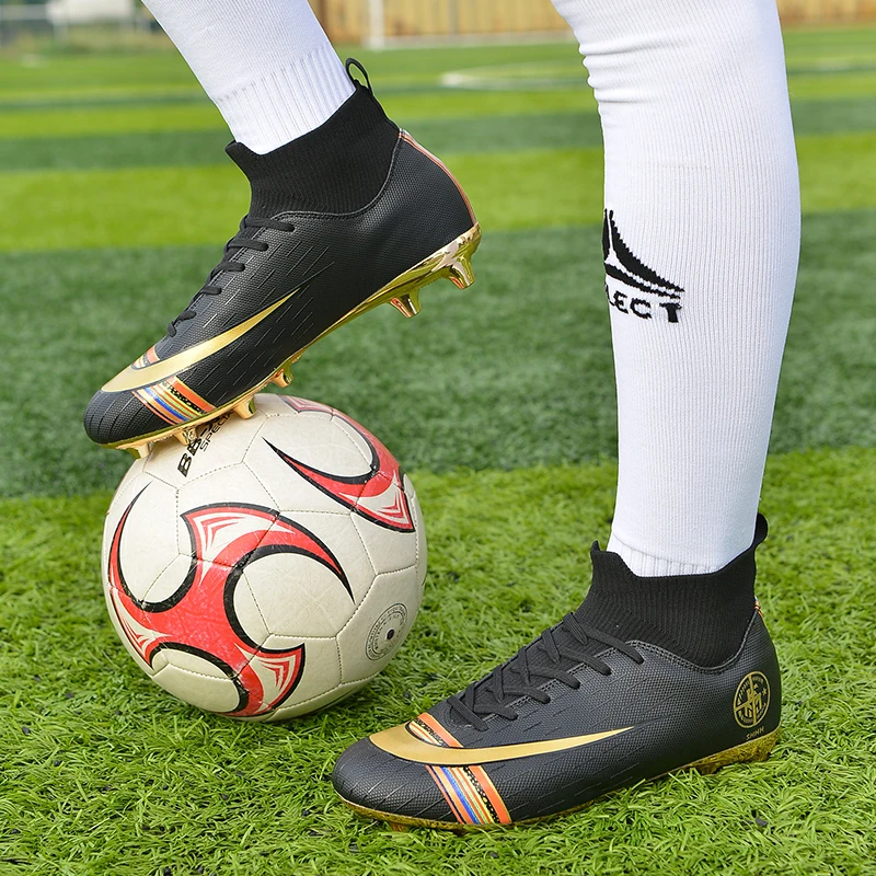 

Men's High Ankle Cleats Soccer Shoes Teenager Antiskid Grass Training Football Boots FG/TF Kids Breathable Soft Outdoor Sneakers