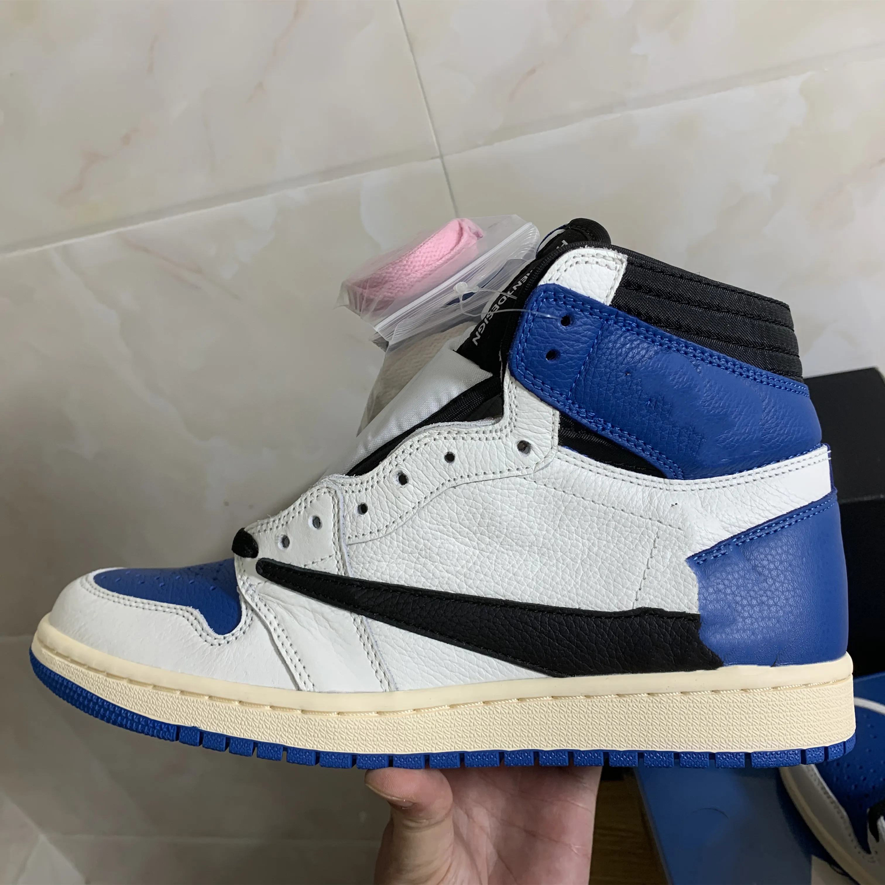 

High top recreational sports skateboard shoes Breathable scarpe uomo original Protection Joker simple Rubber outsole luxury
