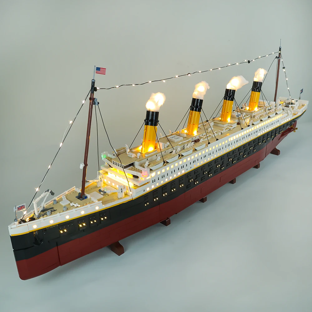 Набор со светодиодной подсветкой для креативного 10294 года Титаник королевская