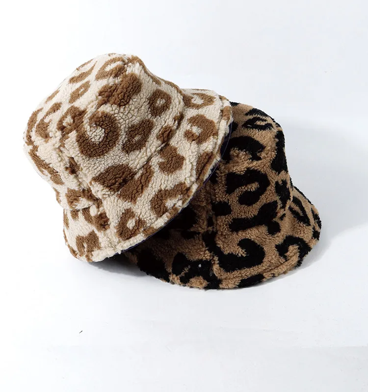 Панама женская зимняя с искусственным мехом плотная теплая пушистая леопардовой