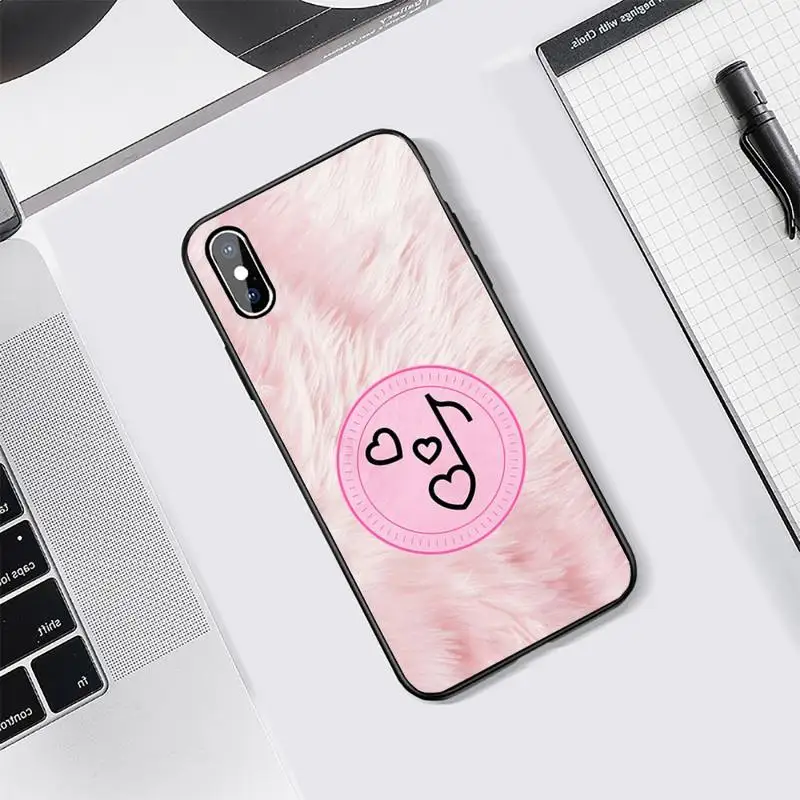 

Fashion pink queen letters Phone Case for iPhone Samsung Note S A 6 7 8 9 10 20 51 11 12 Pro XS MAX S Plus X XR Ultra