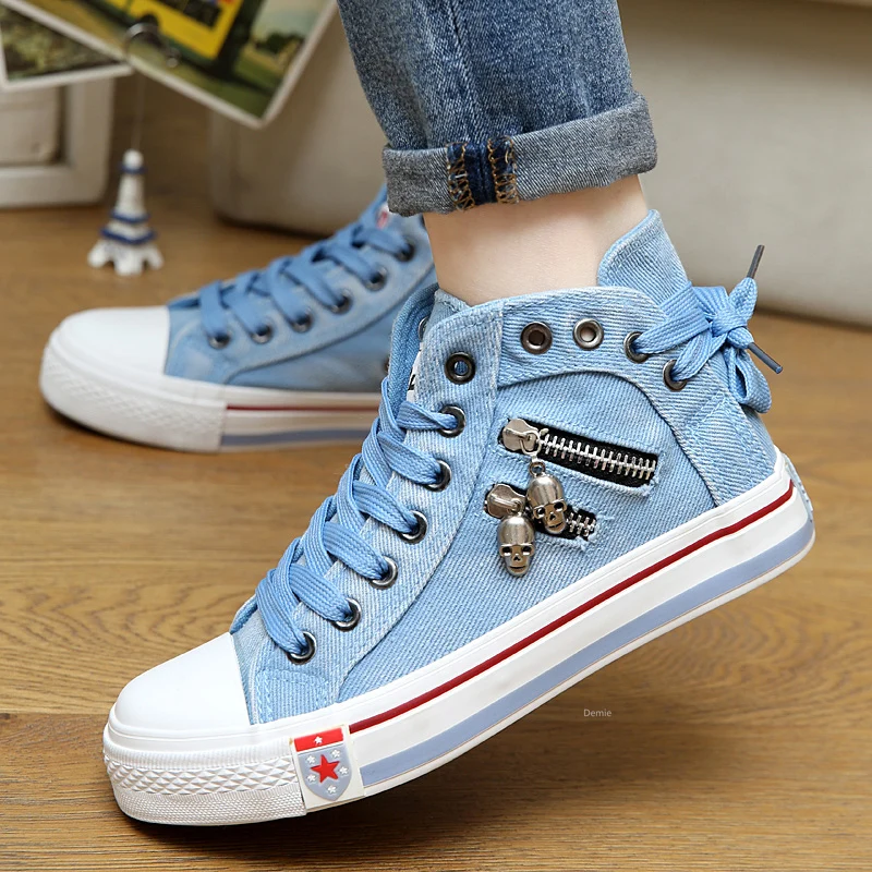 

Cowgirl Canvas Shoes Metal Decoration Flat Vulcanized Shoes 2021 New Lace-up Side Zipper Running Shoes Mid-cut Women's Shoes