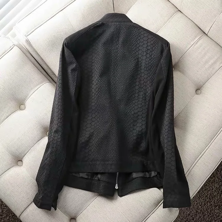 Женская куртка большого размера кожаная Осенняя мотоциклетная женская короткая