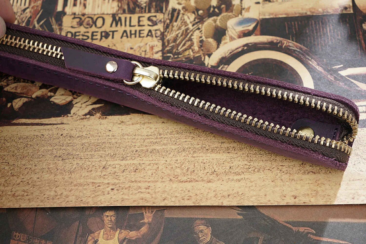 Genuine Leather Zipper Pen Bag Mini Small Pencil Case Apple Electronic Writing Pen Protective Sheath Creative Vintage Style