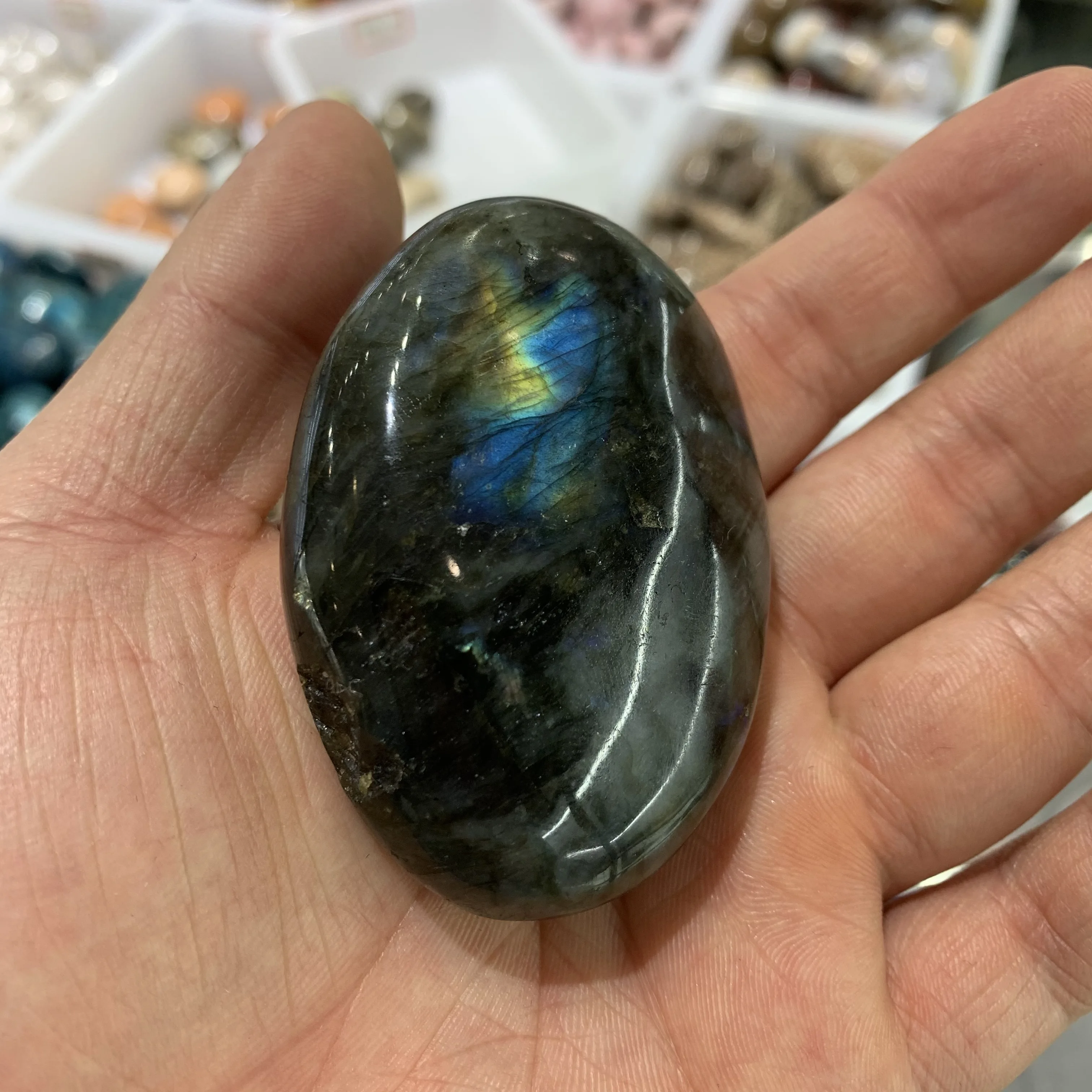 

1pc Natural Labradorite Moonstone Blue Color Genuine Labradorite Original Natural Stones Ornament Moonstone Send Random Dropship