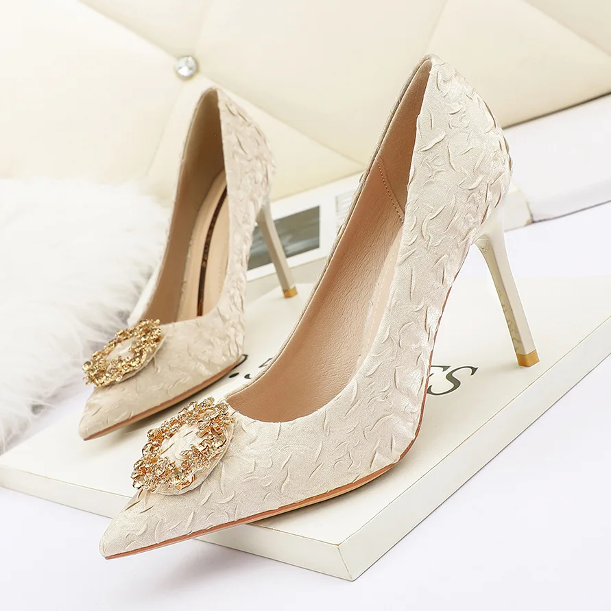 

2021 Spring/Autumn Solid Pointed Toe Office Women Pumps Crystal Satin 9cm High Heels for Ladies Party Sexy Female Wedding Shoes