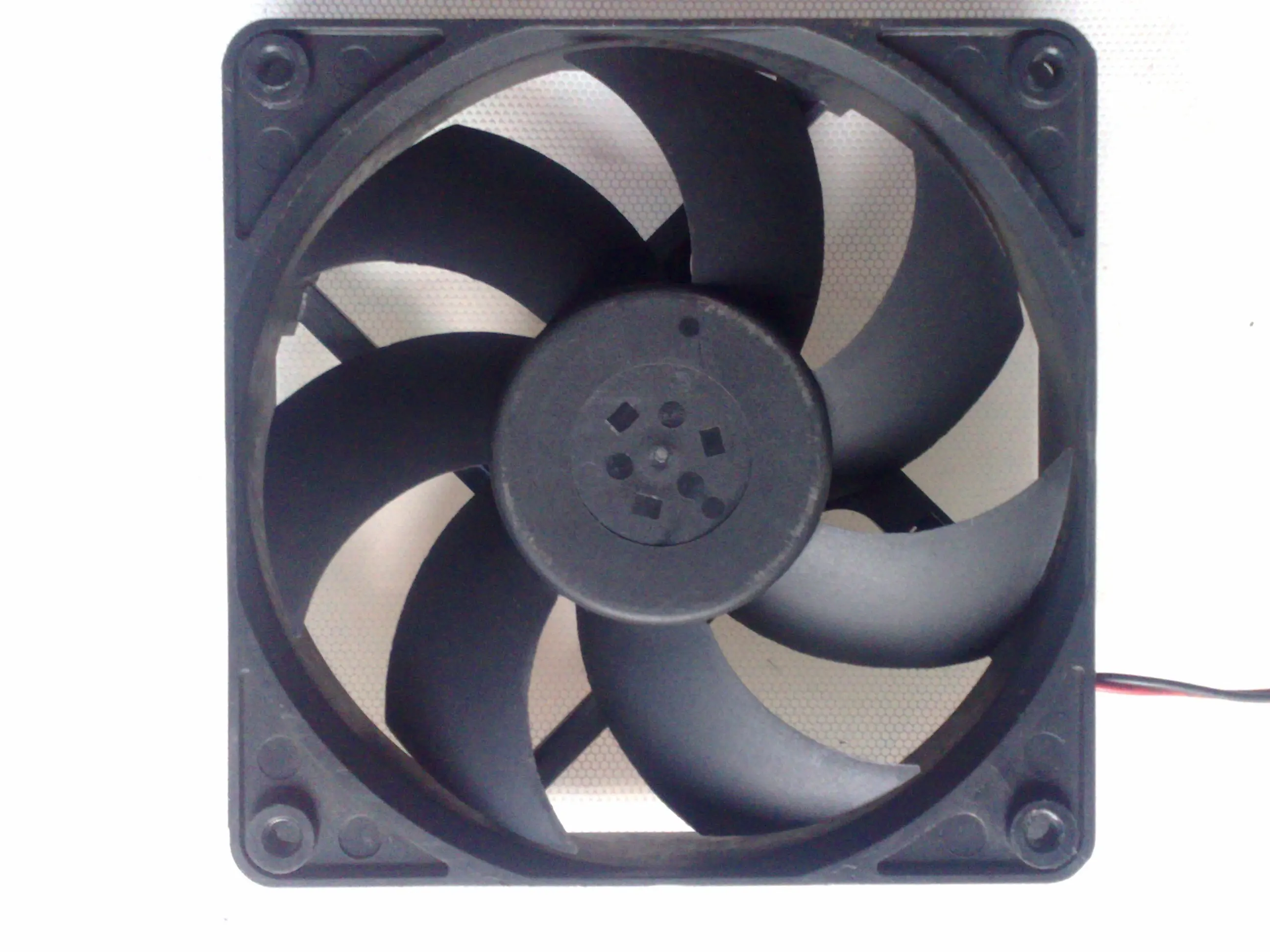 

NEW MGA12012MB-A25 12V 0.38A 12025 Motor protection cooling