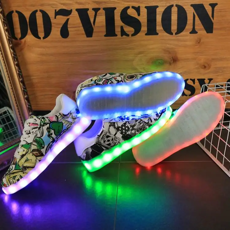 2017 Весенняя светодиодная светящаяся обувь светильник кой большого размера на