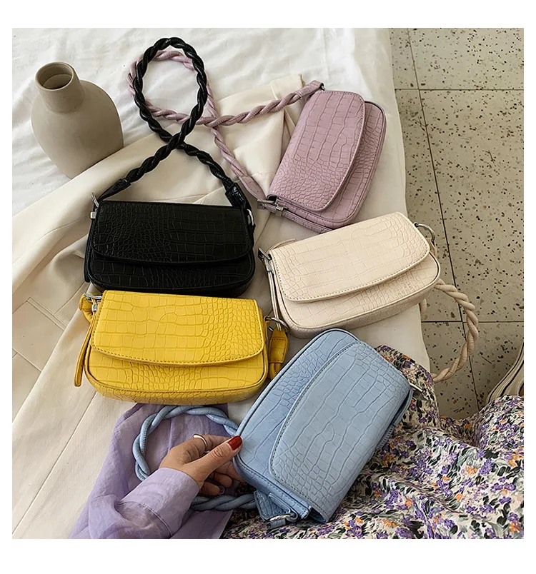 

Bag women 2021 fall new version of the French niche design stick bag small oblique satchel single shoulder underarm bag