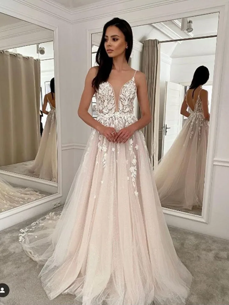 Spaghetti Strap Deep V Neck Wedding Dress 2021 for Bride Lace Appliques Tulle Pleat Gorgeous Bridal Gowns For Women | Свадьбы и