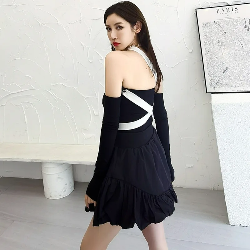 

[DEAT] Women black patchwork backless bandage T-shirt New slash neck Long Sleeve slim fit Fashion Tide summer 2021 7E7763