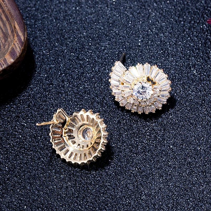 Модные минималистичные серьги сверкающие и креативные женские Спиральные