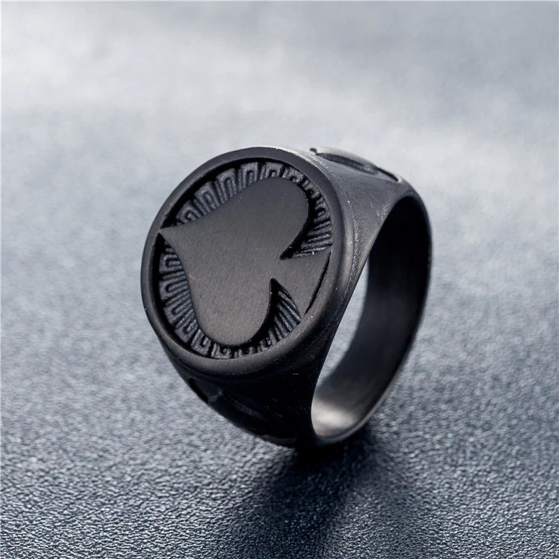 

Top-quality Poker Spades Promise Rings For Men Hip Hop Jewelry Gift Punk Style 18mm Stainless Steel Wedding Engagement Bands